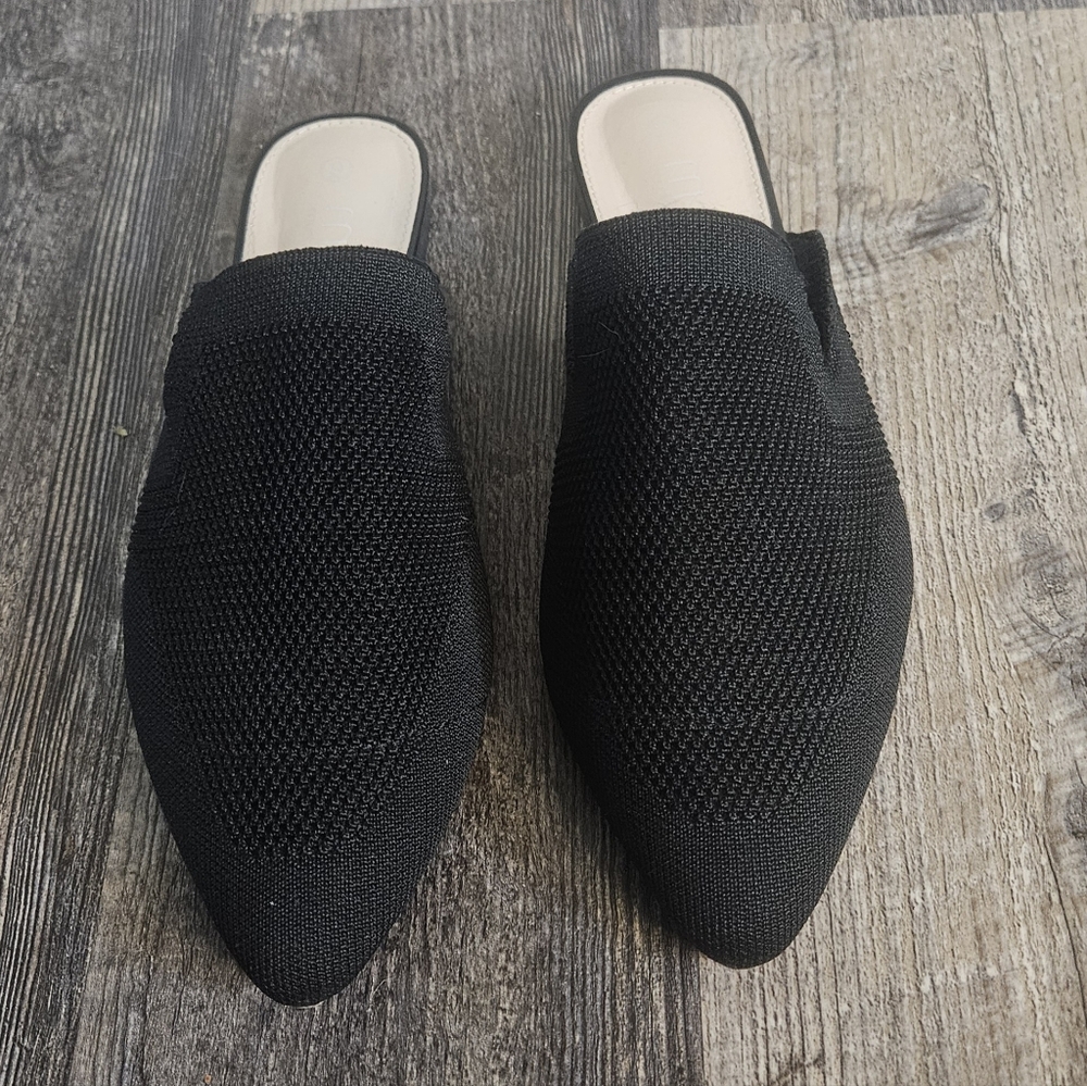 Musshoe Black Knit Pointed Toe Mules